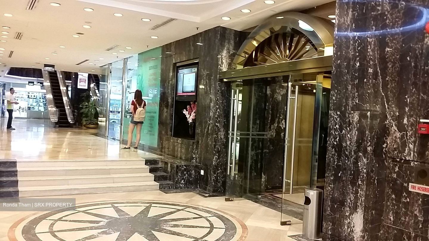 Mohamed Sultan Road (D9), Office #596879111
